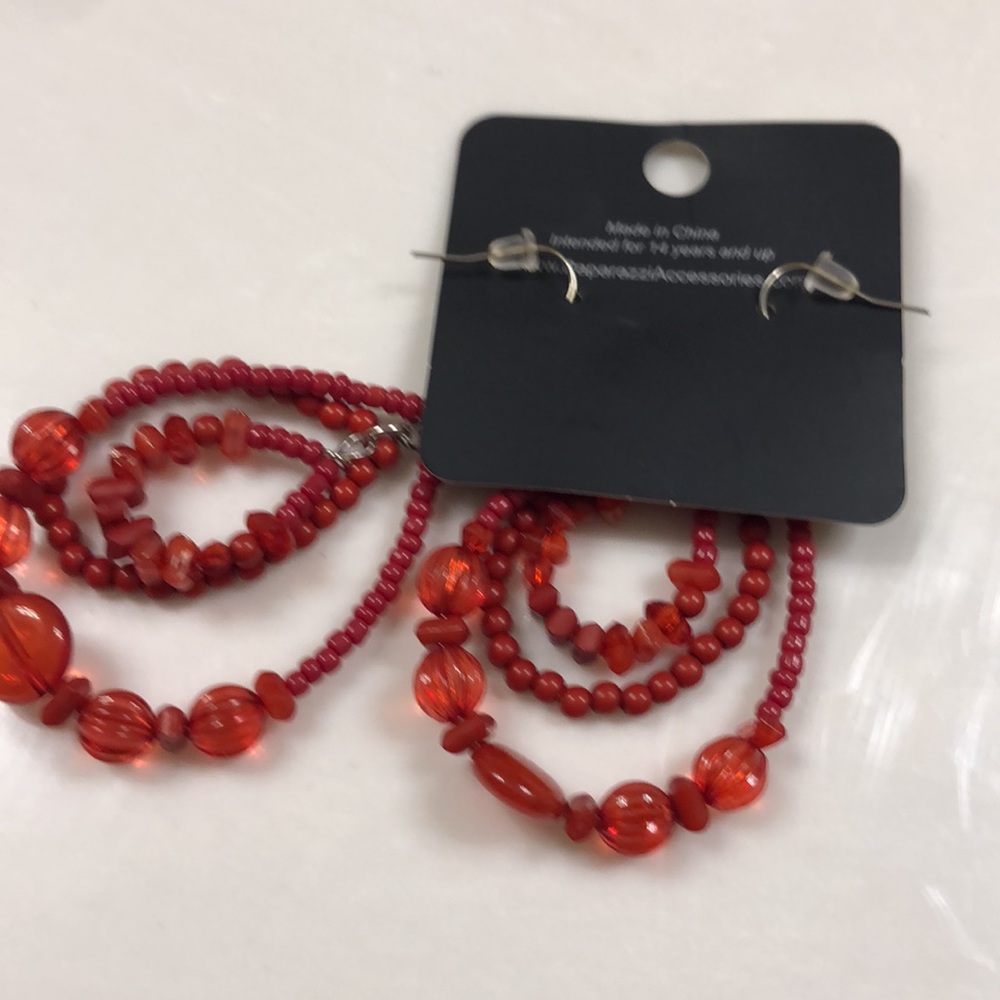 Red earrings - Picture 5 of 6